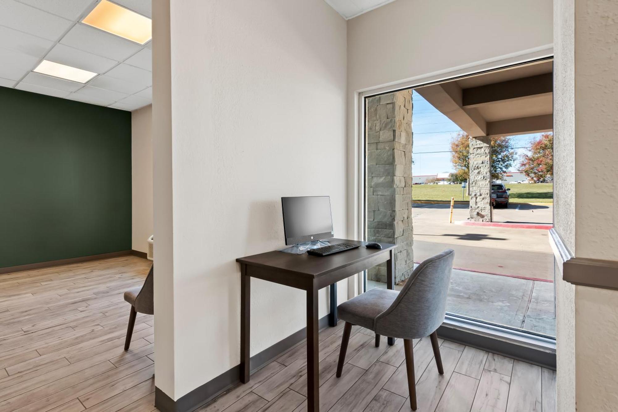 Comfort Inn & Suites Elk City Exterior photo